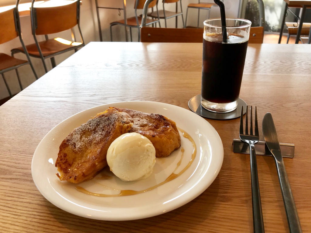 フレンチトースト プレーンとアイスコーヒー